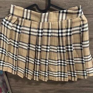 Beige Plaid Pleated Mini Skirt size XS